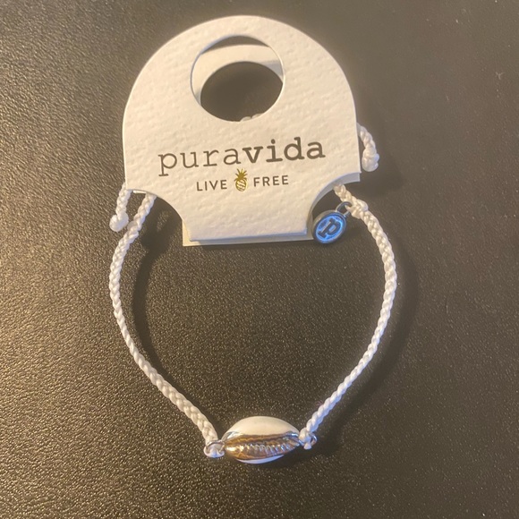 NEW - PURA VITA COSTA COWRIE SILVER BRACELET. Color: White. BUNDLE TO SAVE!! - Picture 6 of 12